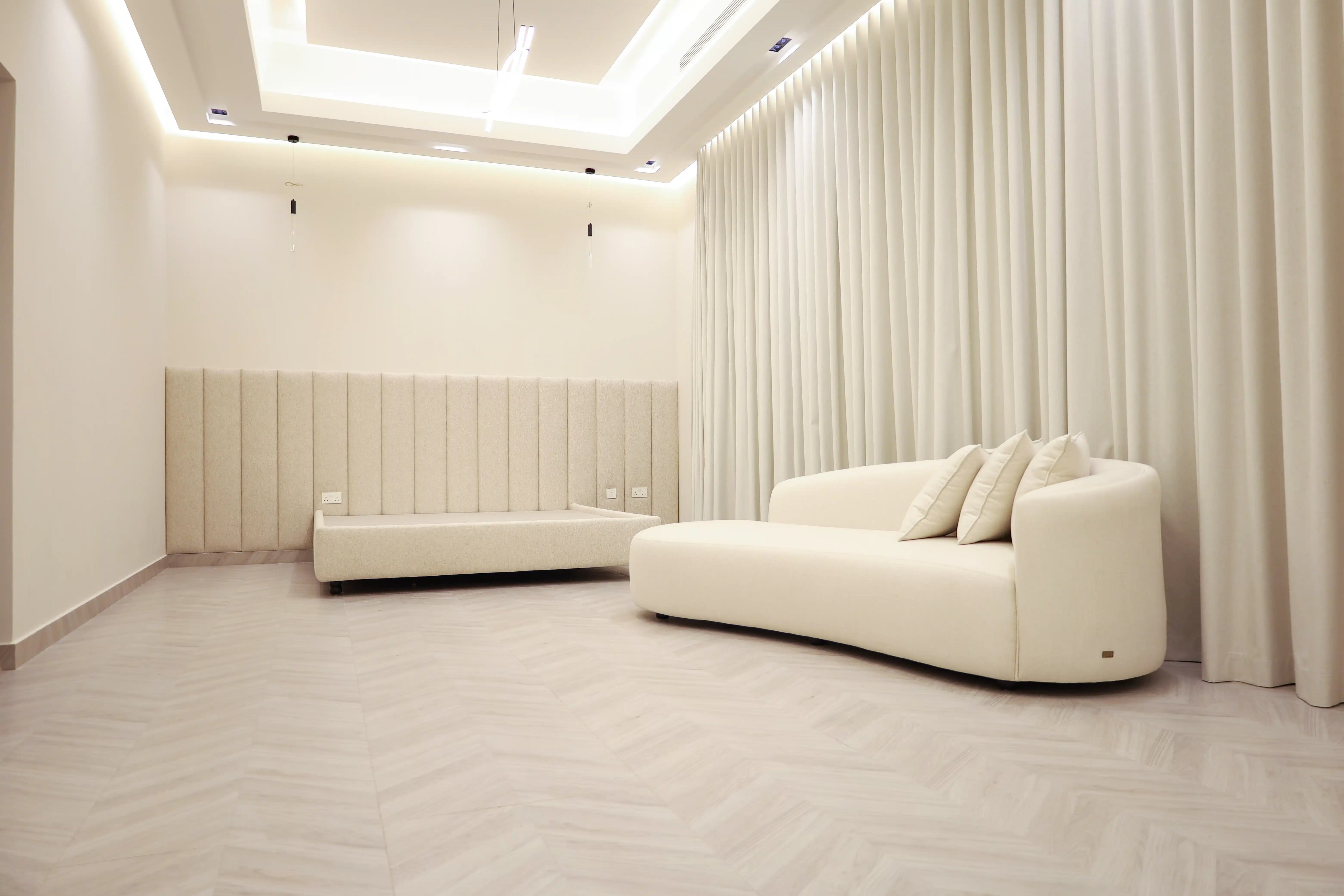 Luxury Bedroom Design in Abu Dhabi | IDT Furniture
