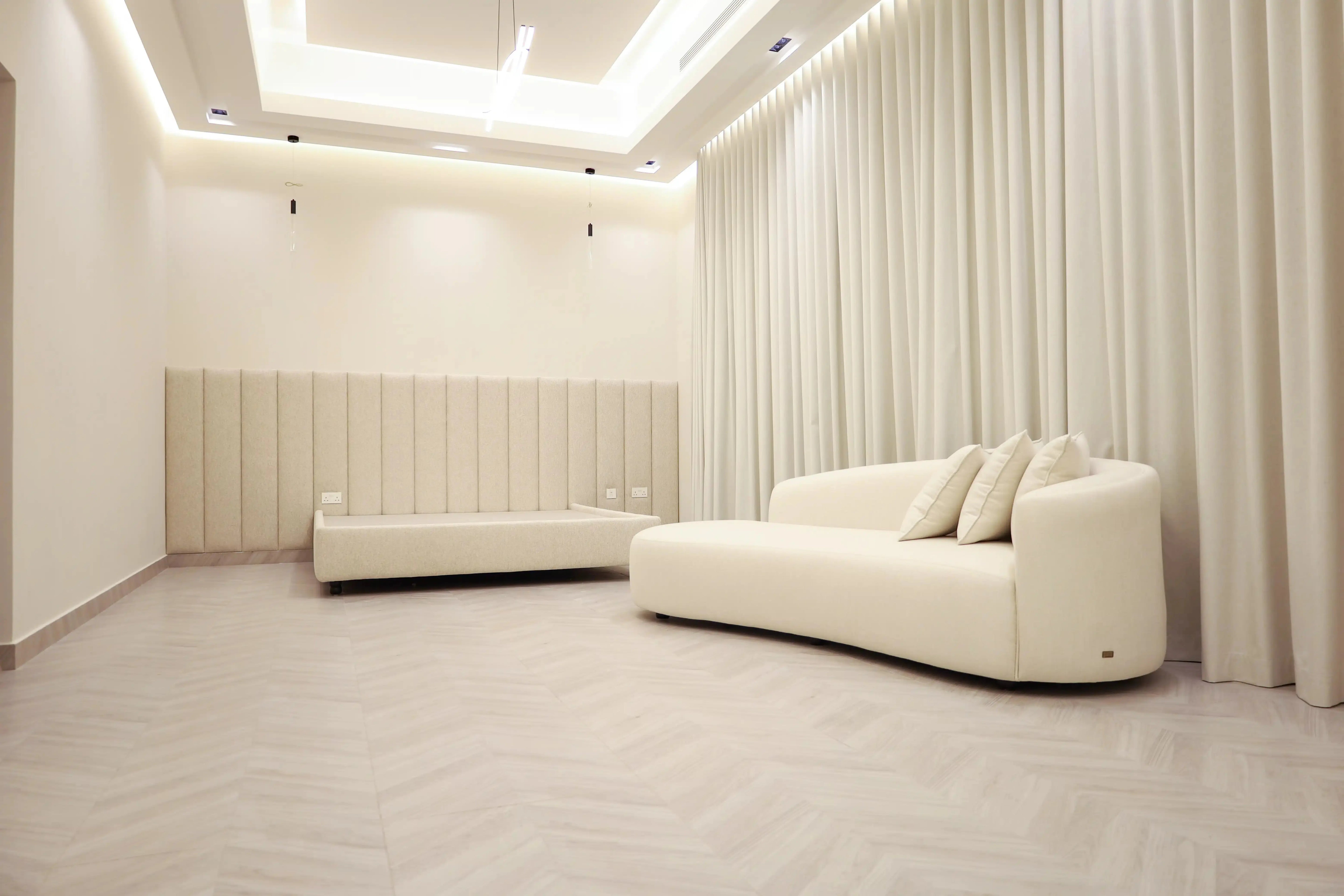 Luxury-Bedroom-Design-in-Abu-Dhabi-IDT-Furniture IDT