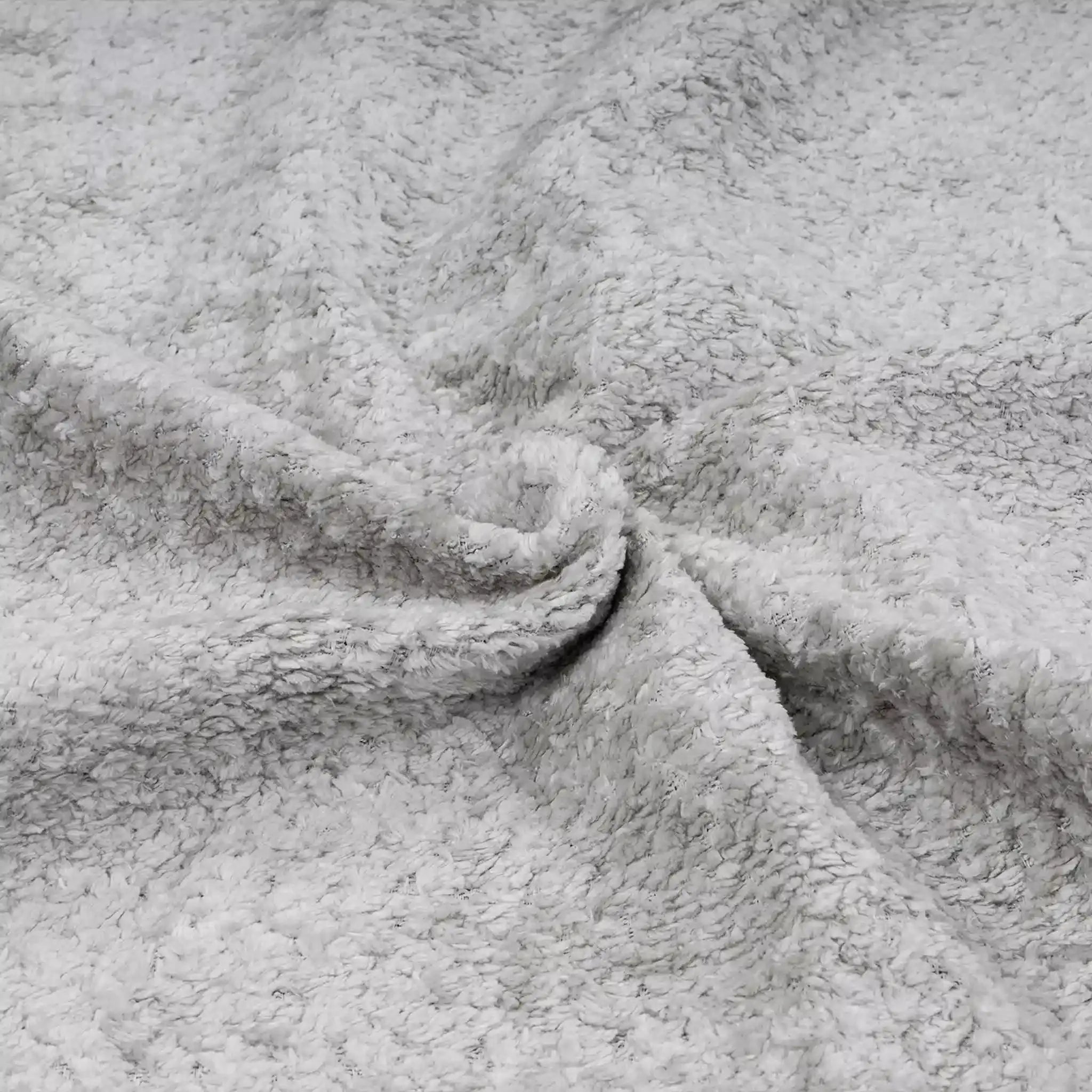 Cozy Chennile R008 Color 11 IDT