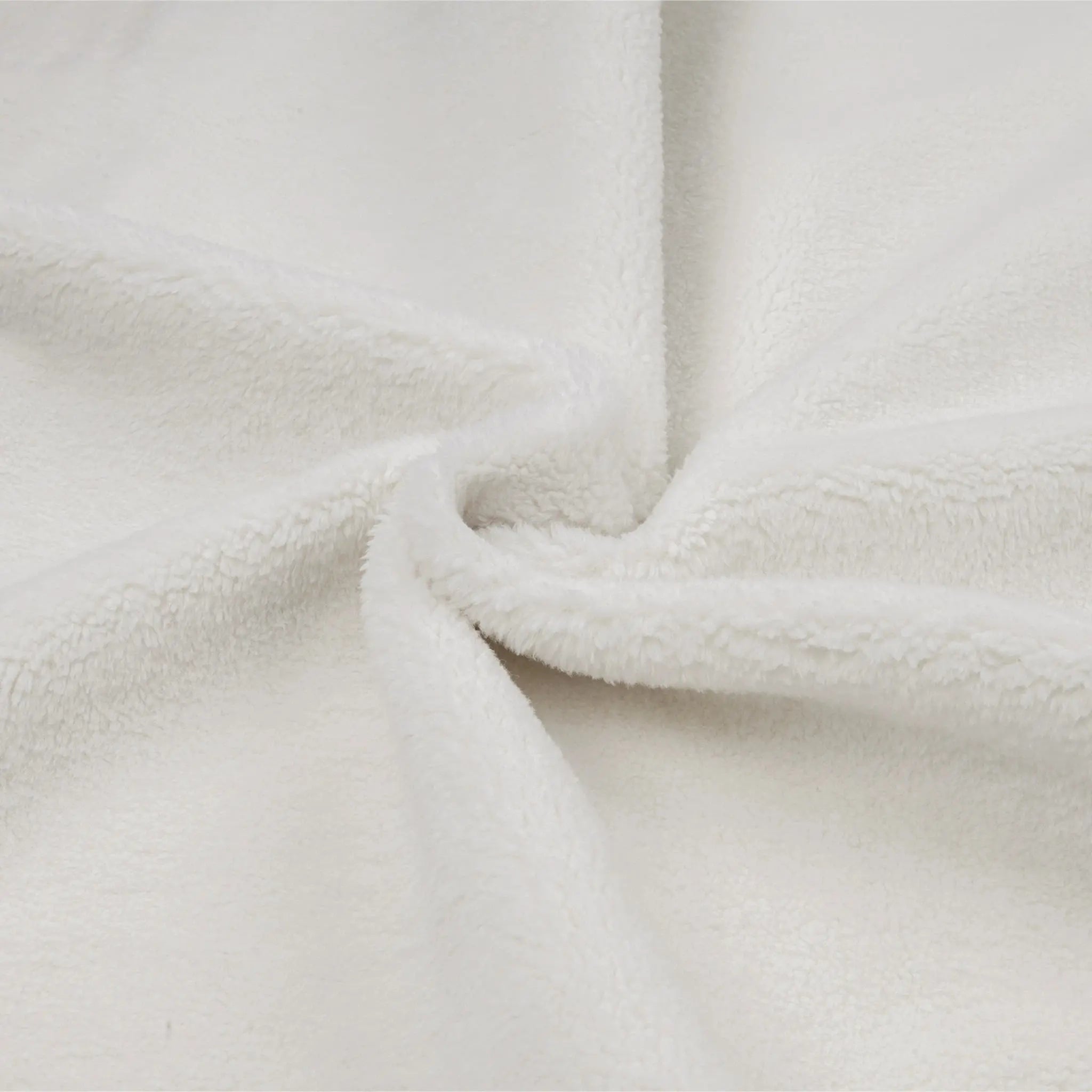 The Fleece Experience Lviv _01 IDT