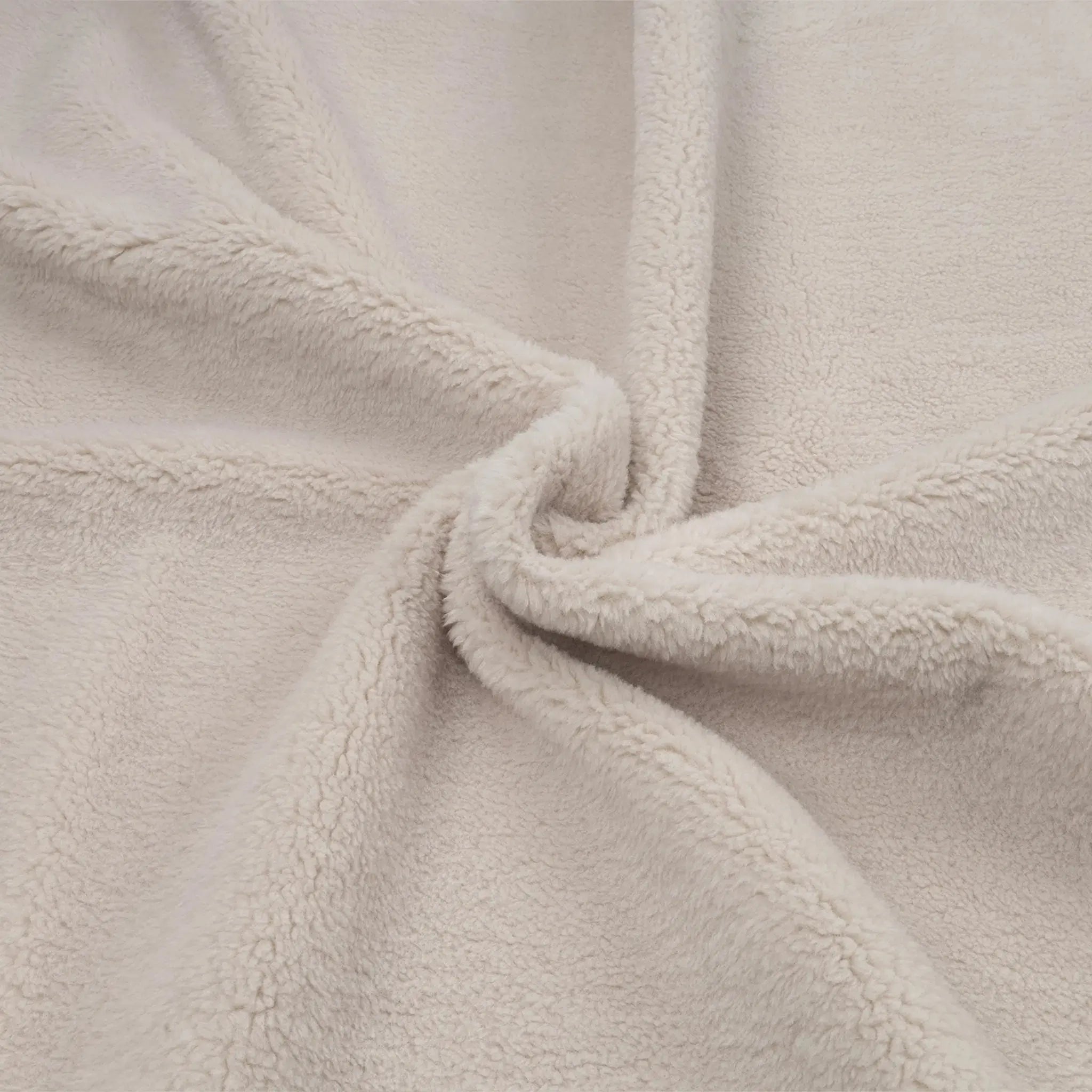 The Fleece Experience Lviv _03 IDT