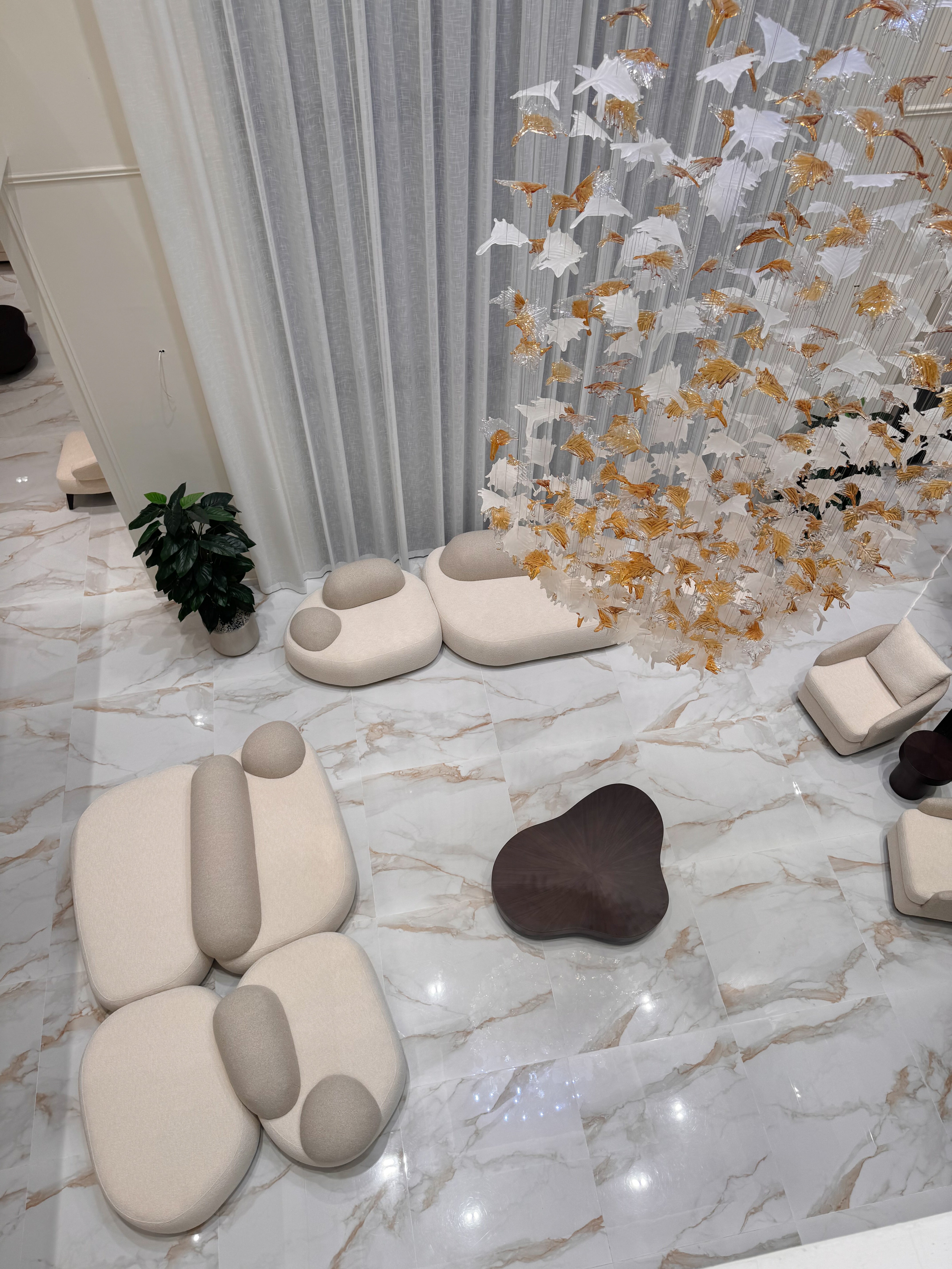 Statement Lighting as a Centerpiece: UAE’s 2025 Interior Highlight