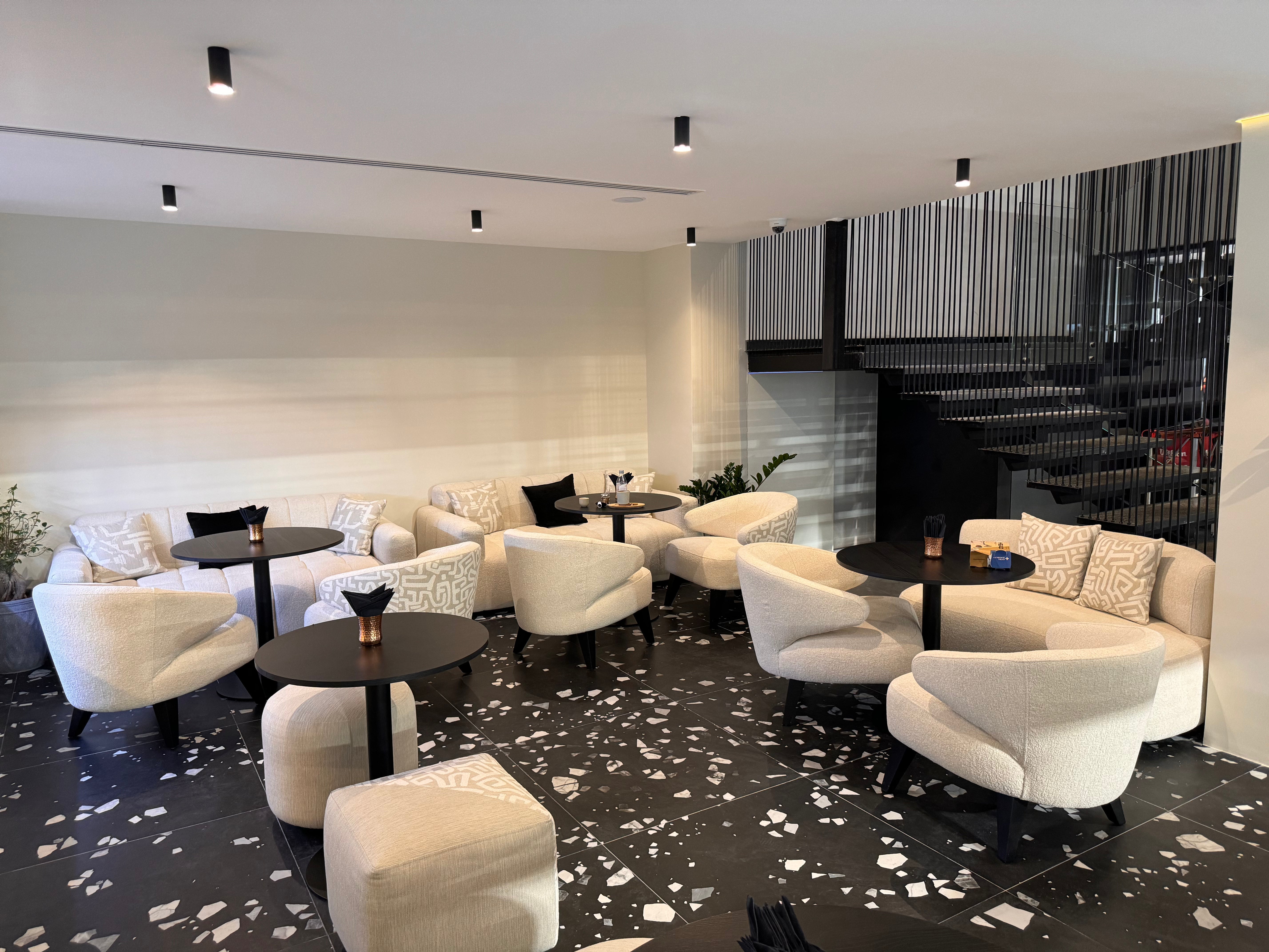 Earthy Neutrals with Metallic Highlights: UAE’s 2025 Color Story